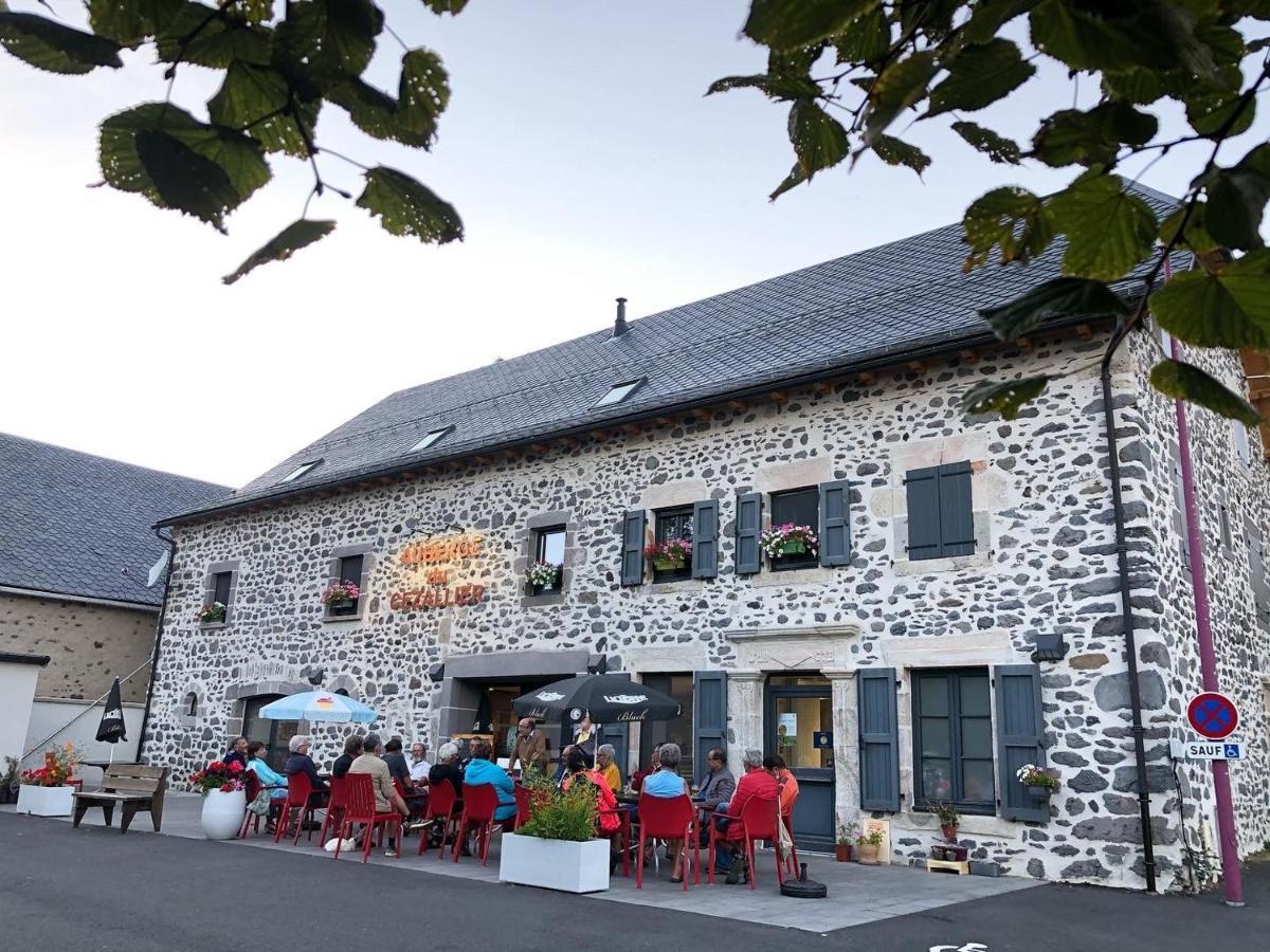 Auberge Du Cezallier Montgreleix エクステリア 写真