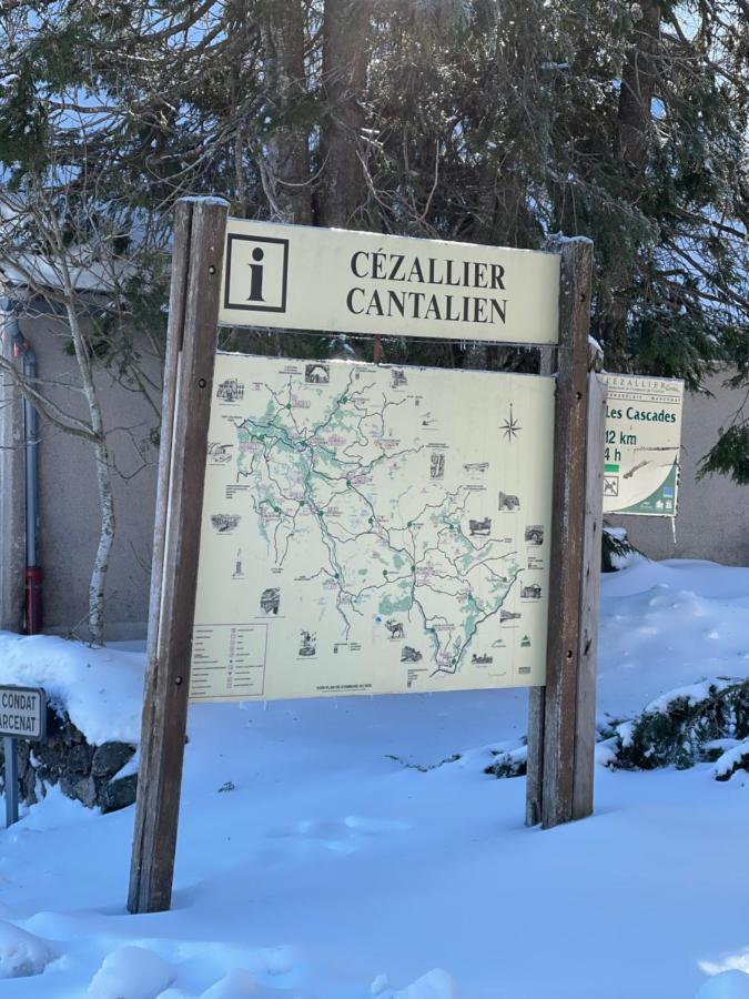 Auberge Du Cezallier Montgreleix エクステリア 写真