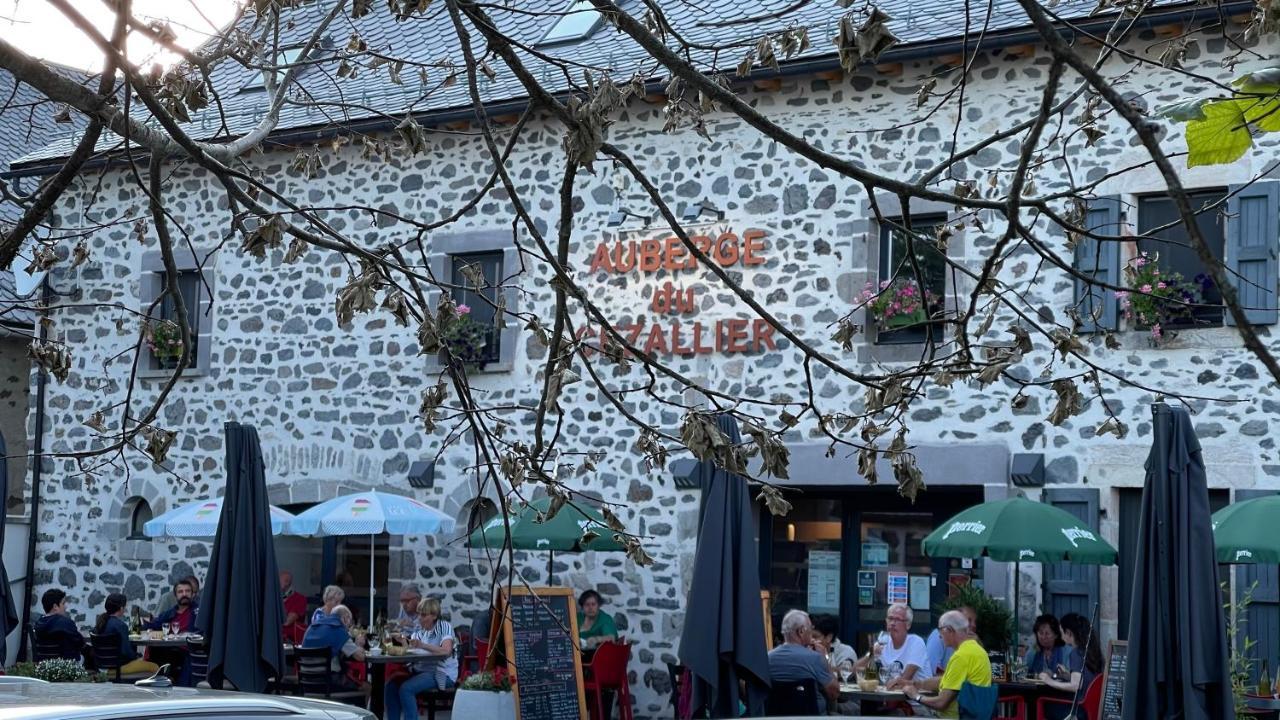 Auberge Du Cezallier Montgreleix エクステリア 写真